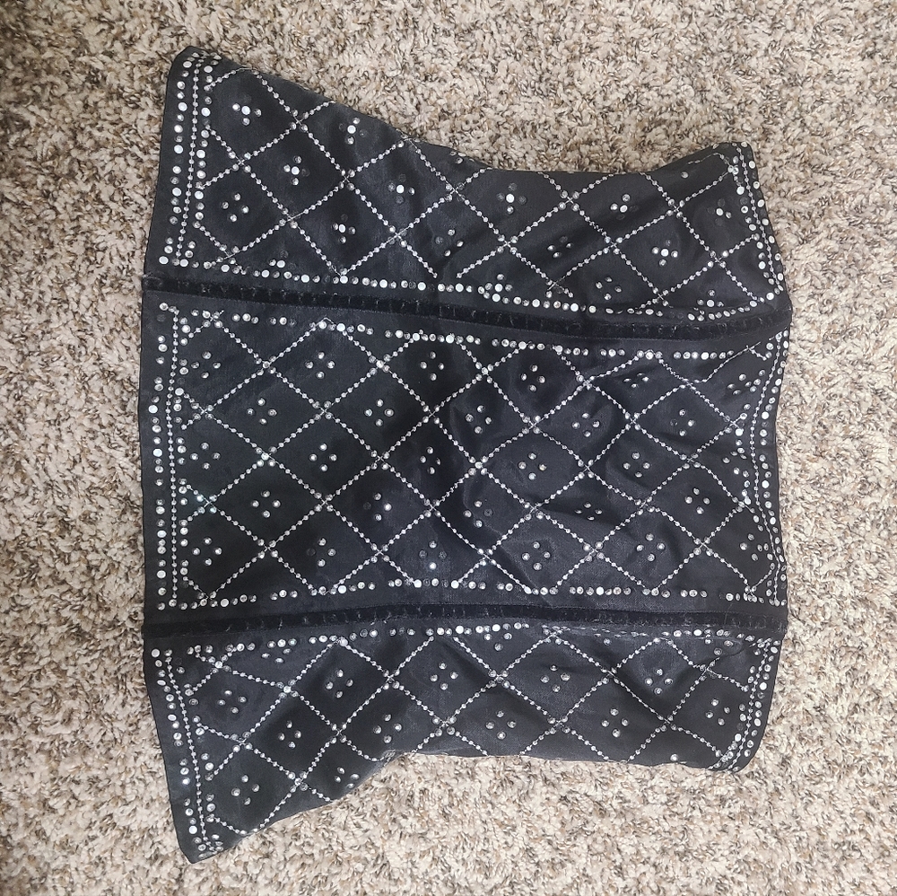 Whitehouse black corset